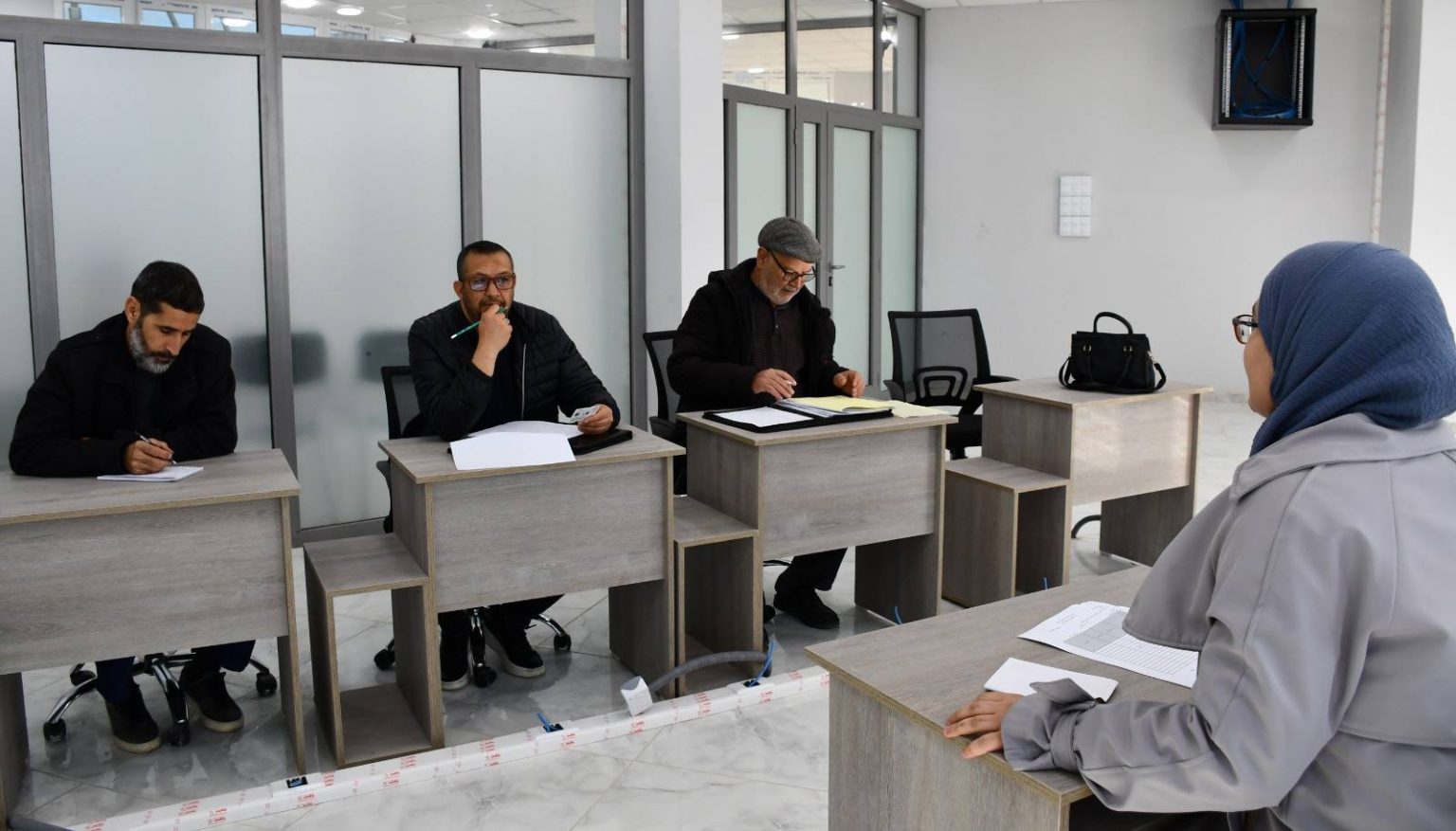 انطلاق أشغال لجان المقابلة الشفهية لمسابقة توظيف الأساتذة المساعدين بالمركز الجامعي بريكة